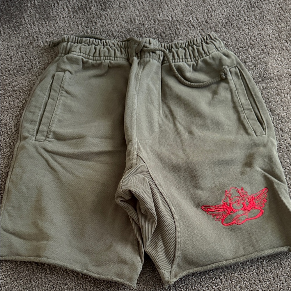 Woman’s boys lie shorts size small